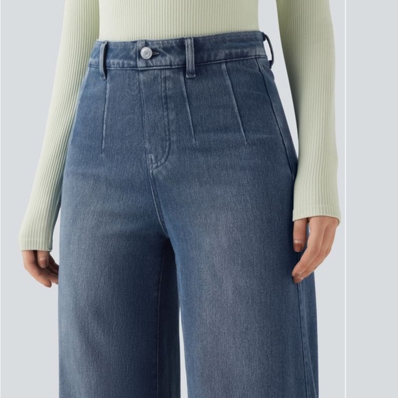 Halara Flex™ High Waisted Tummy
Control Wide Leg Casual Jeans with Pockets - Picture 2 of 6